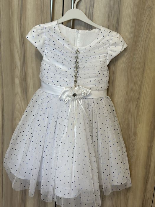 Платье на девочку