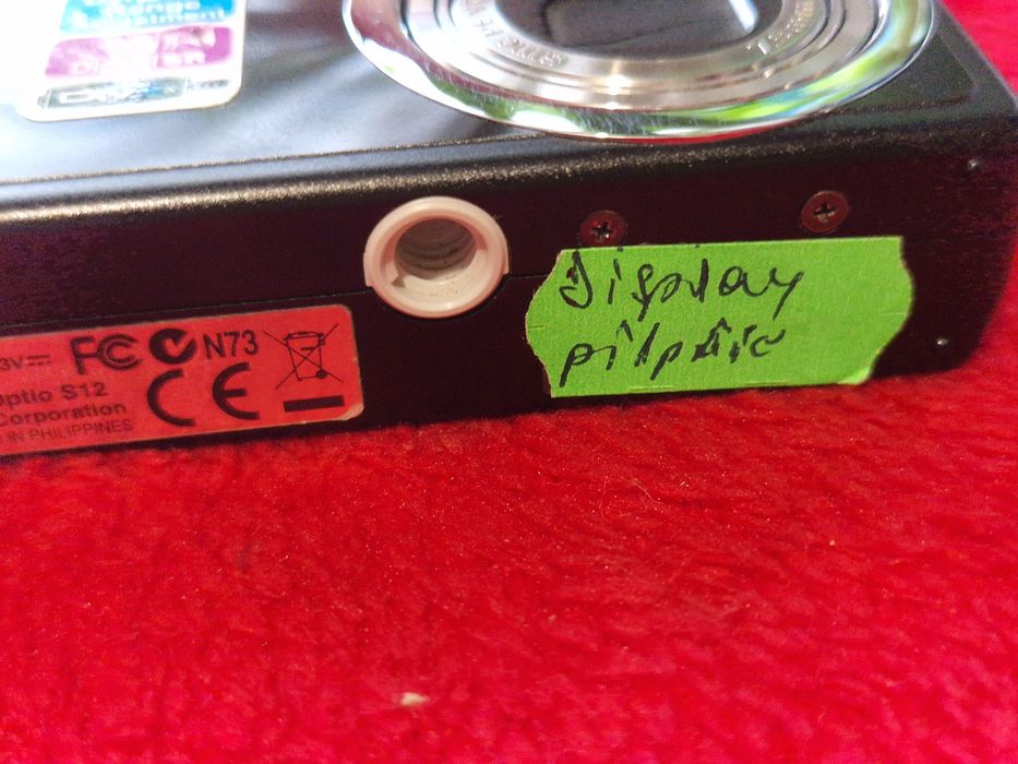 Aparat foto Pentax cu defect la display