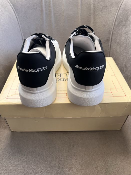 Alexander Mcqueen