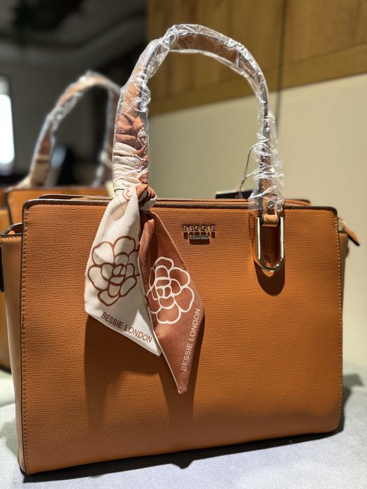 Geanta Bessie London