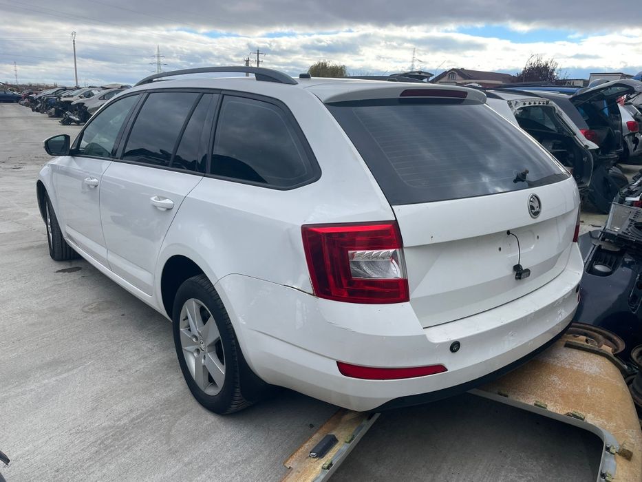 Dezmembram Skoda Octavia 3 2014 2.0tdi CKF Manual