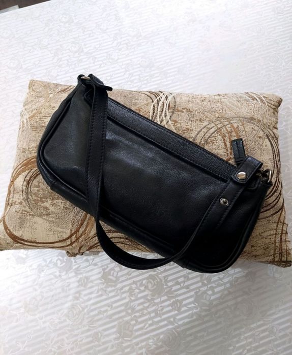 Кожаная сумка Kanishka