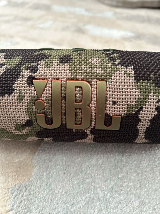 Продам Колонку JBL Flip 7