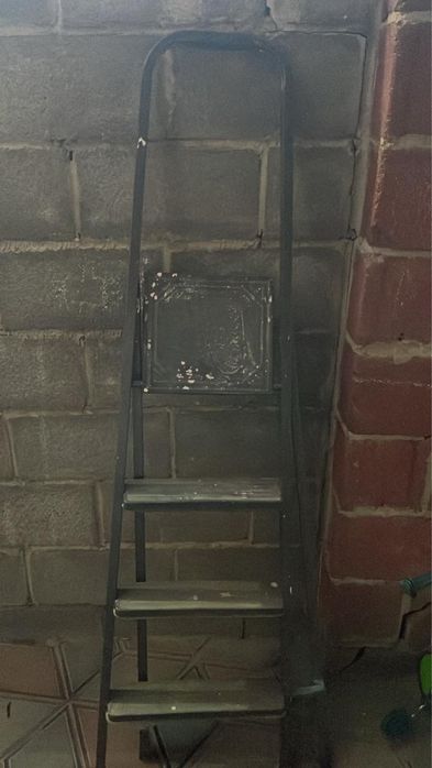 Стремянки, средства, пылесосы, все дял клининга