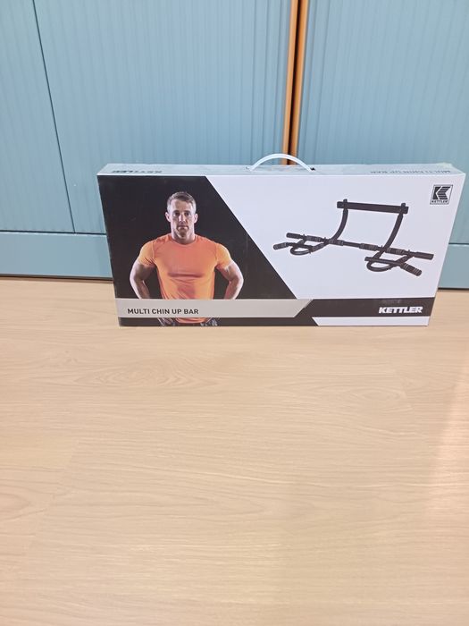 Продам турник в дверной проём