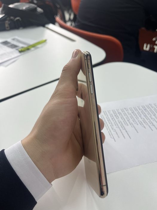 iphone xs max srochna sotiladi