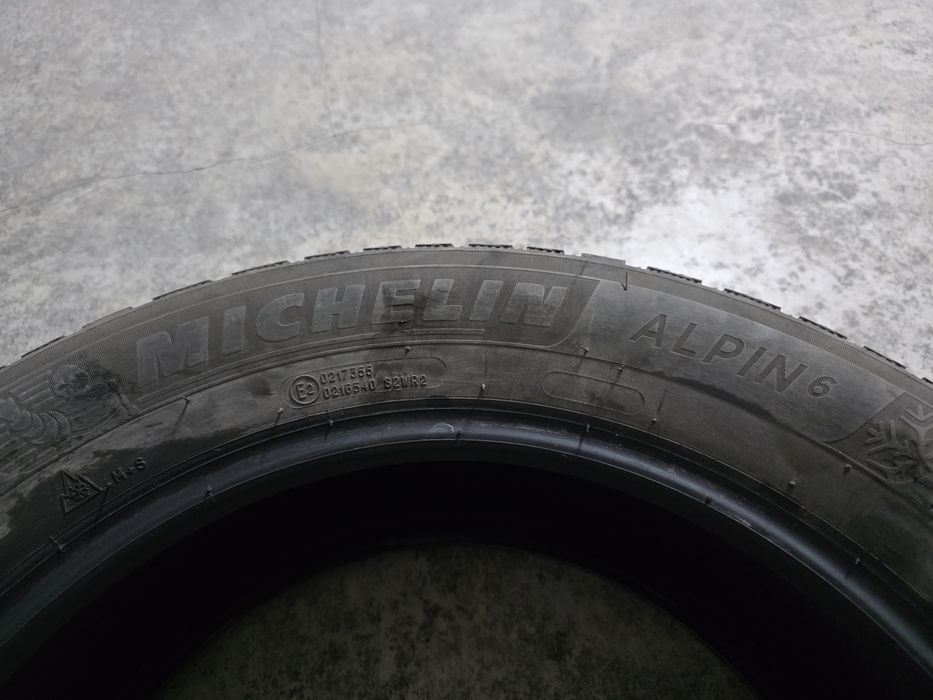 Michelin Alpin 6