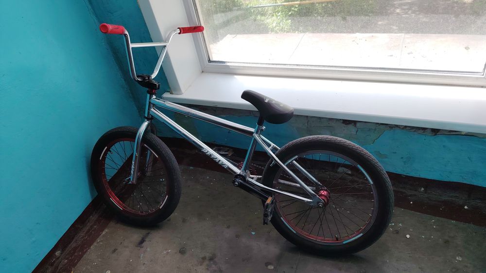 СРОЧНО продам бмх компания питава