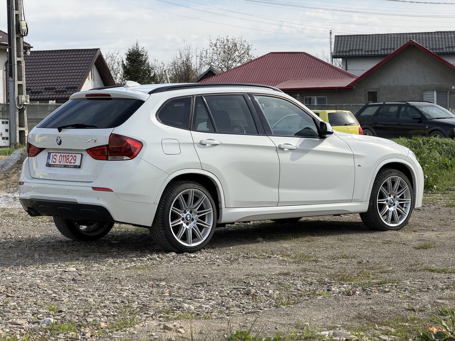 BMW X1 Bmw x1 M-packet xdrive xline , 194.000 4x4 AUTOMAT