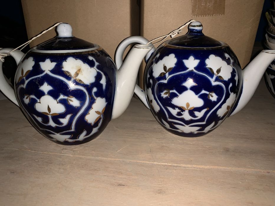 Оқ олтин чойнак пиела коса