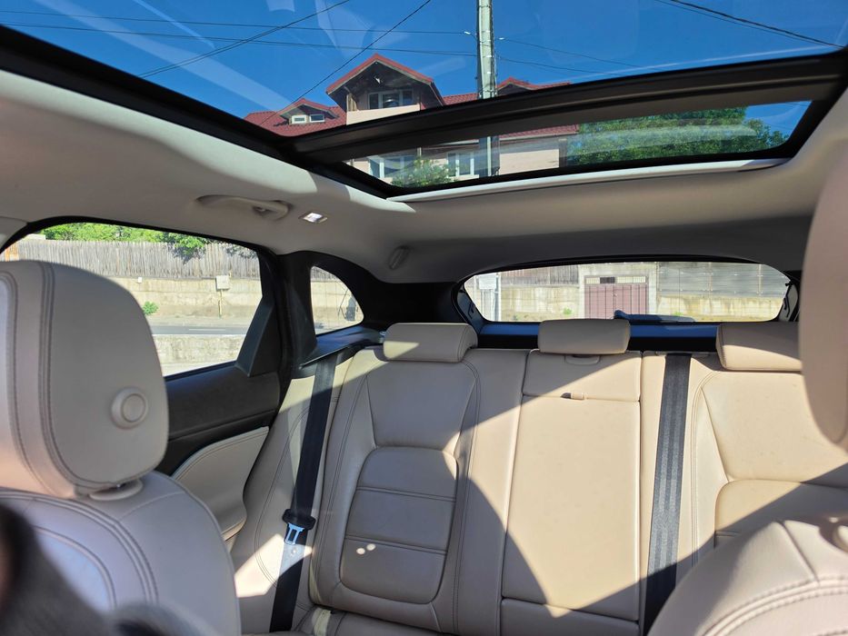 Jaguar F-Pace 3.0D AWD 300CP – 2017 – Eleganță, confort și putere