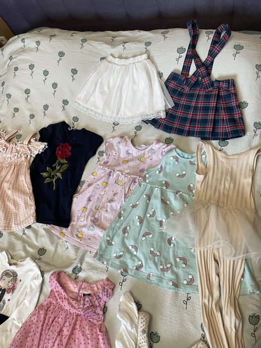 Пакет вещей для девочки 2-5 лет  , платье для садика