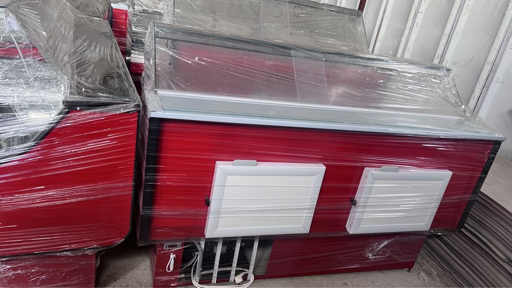 Vitrina frigorifica orizontala cu geam drept si led