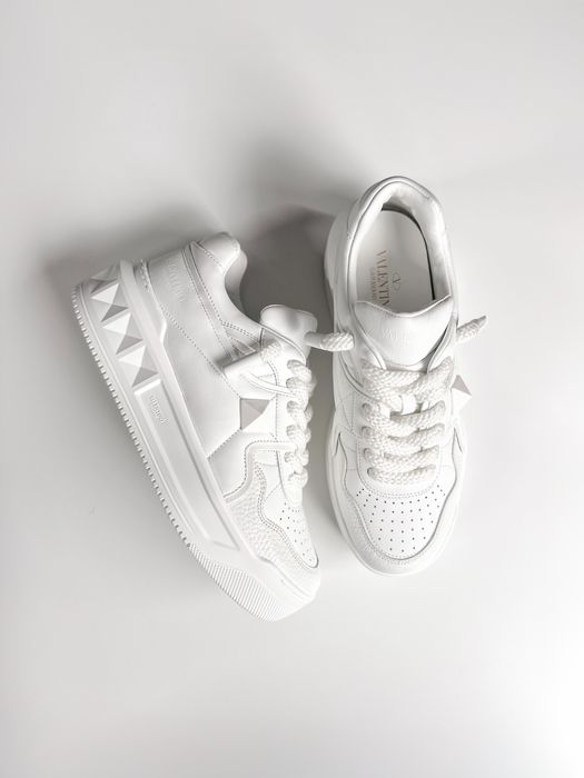 Valentino Garavani White One Stud XL