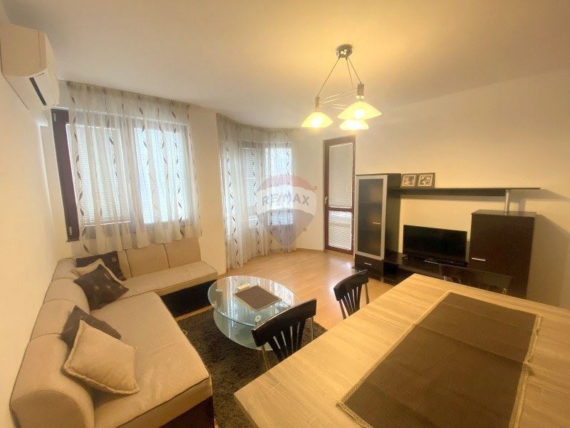 Дава се под наем Тристаен апартамент в Варна, Чаталджа - 96 кв.м за 648.21 € - Снимка #1