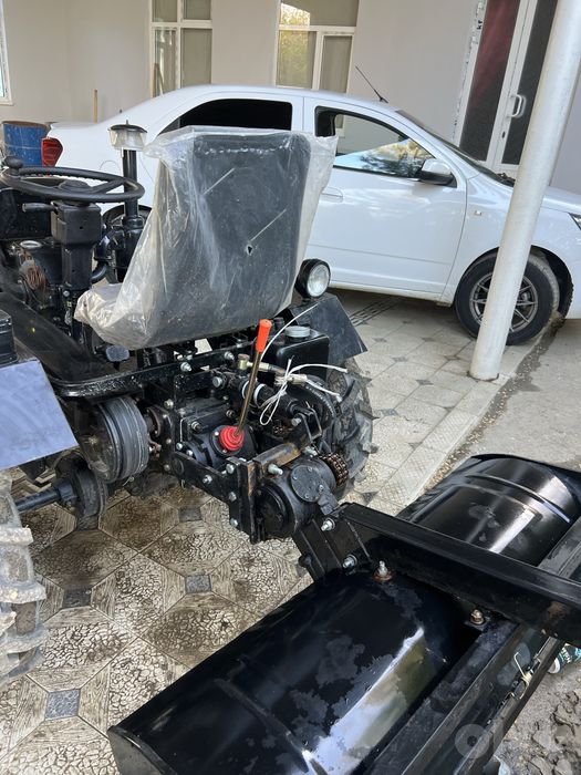 Zubr 1105 mini traktor