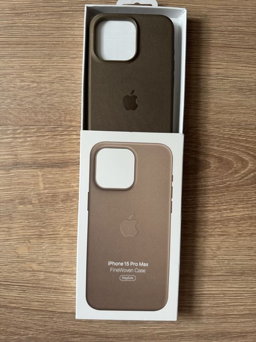Husa de protectie Apple FineWoven cu MagSafe pentru iPhone 15 ProMax