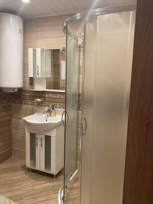 Дава се под наем Двустаен апартамент в Варна, Левски - 65 кв.м за 460 € - Снимка #6