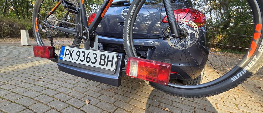 Opel Astra J вградена стойка за велосипеди