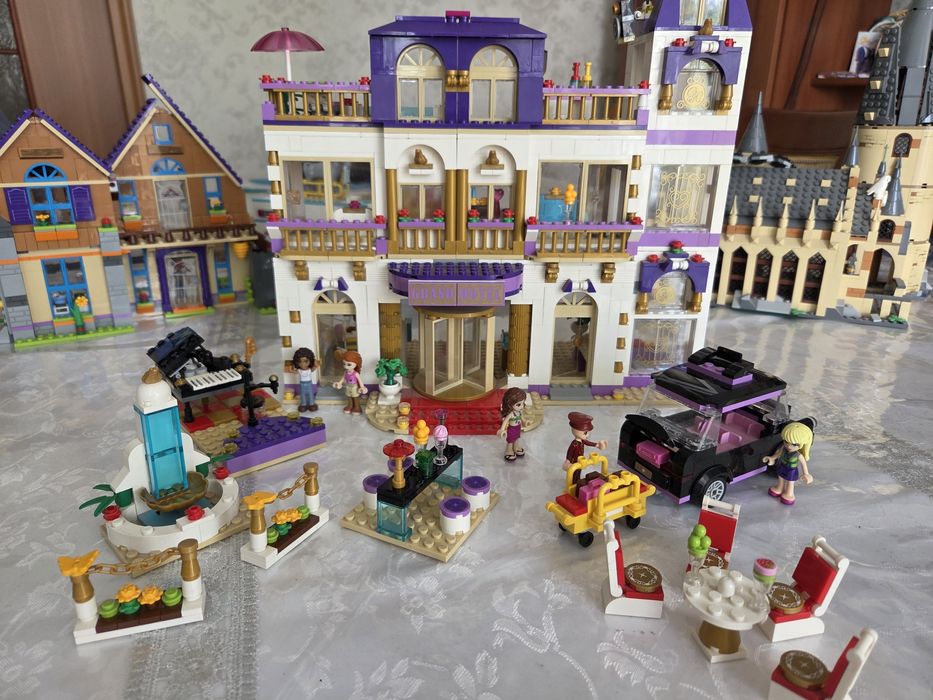 Лего отель LEGO Friends Grand Hotel