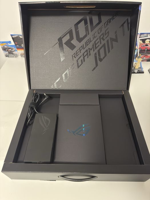 Laptop Gaming Asus ROG Strix G531GU Full Box