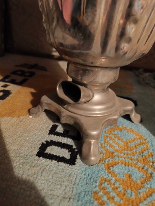 Колекционерски чинии и пособия