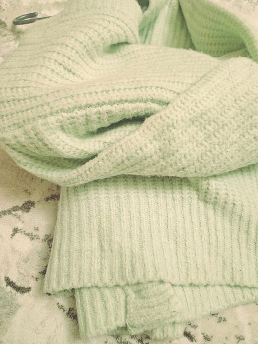 Пухкава топла дамска жилетка минт цвя Sт