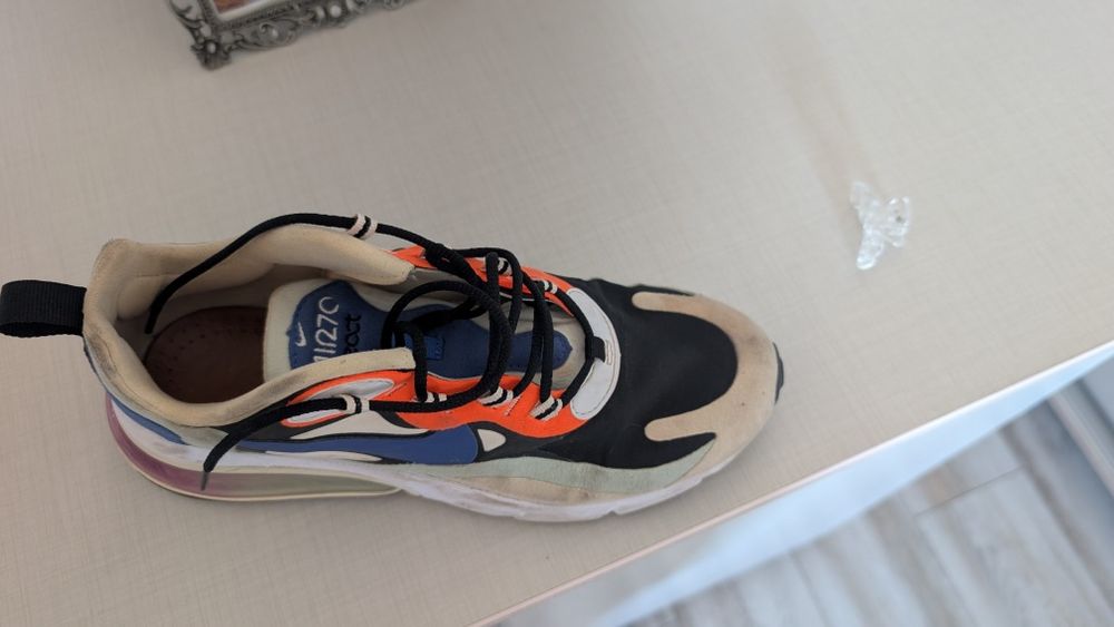 Air Max 270 react