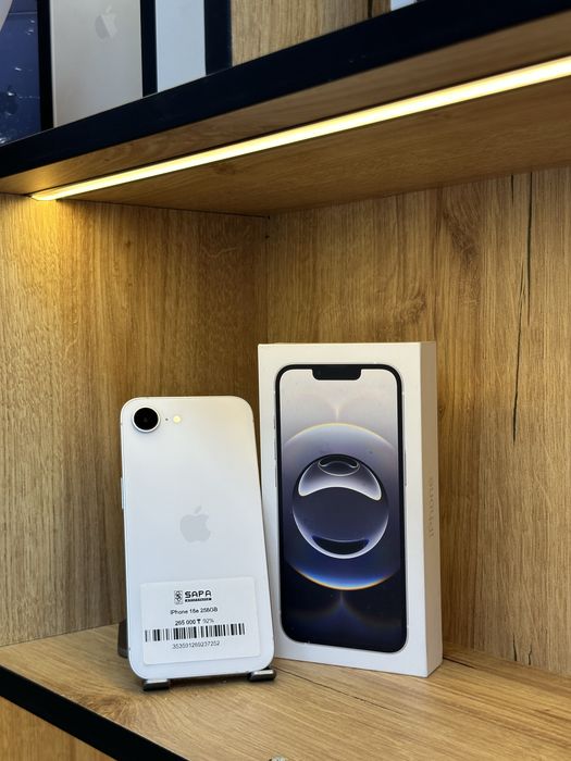 iphone 16e white +[|.