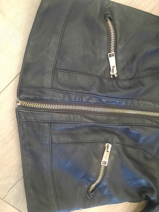 Детско кожено якенце