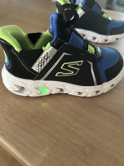 Adidasi copii nr 25 si 26 1/2