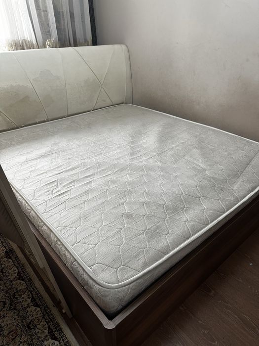 Кровать отдам даром