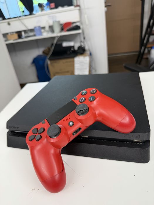 Playstation 4 slim, 1 maneta, 1 joc cod unic 5342