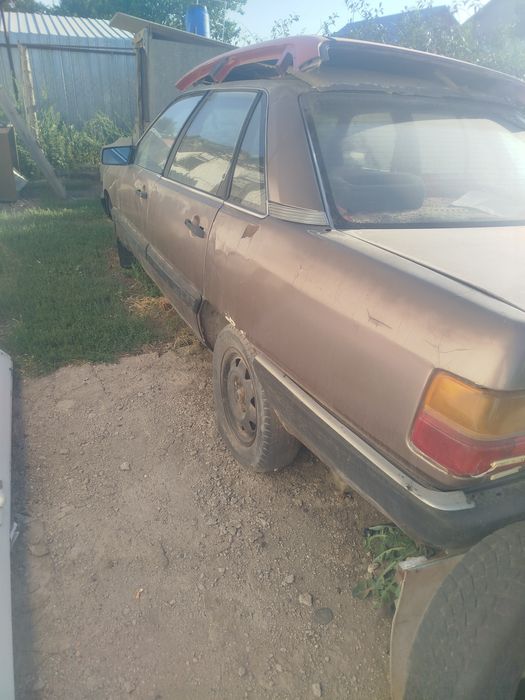 Продам машину. на ходу