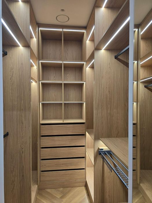 Корпусная мебель для спальни