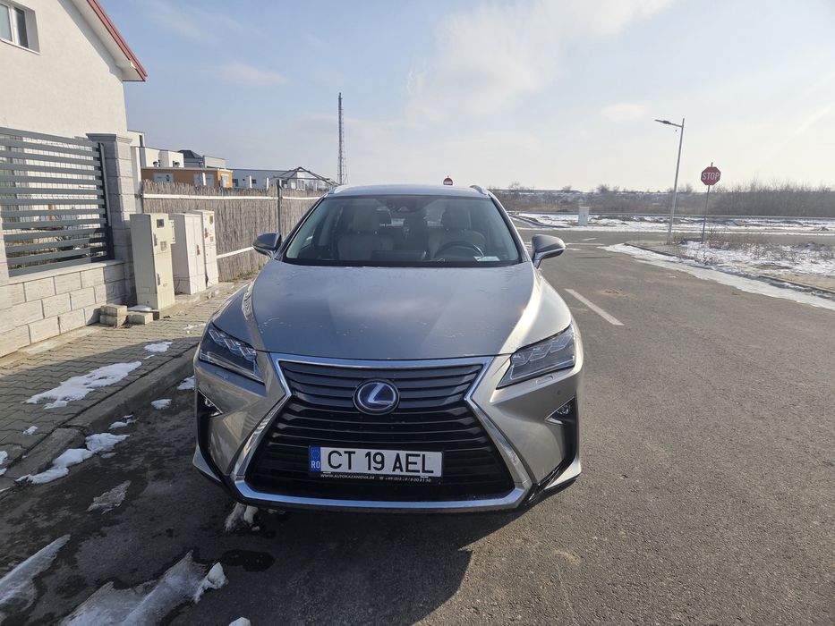 Persoană fizică ofer spre vânzare Lexus RX 450 H  , hibrid  .