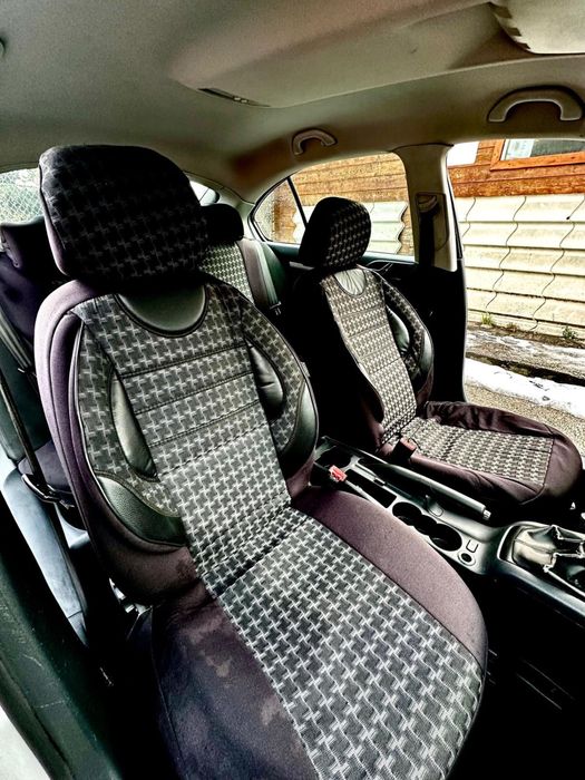 Vând Skoda Octavia II