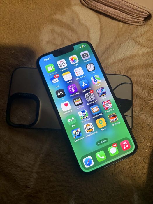 Iphone 14 bule nu este nimic schimbat in el