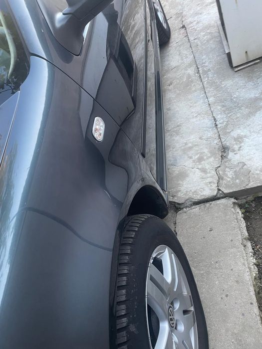 Bora 2002 ,260000km,stare tehnică f, bună