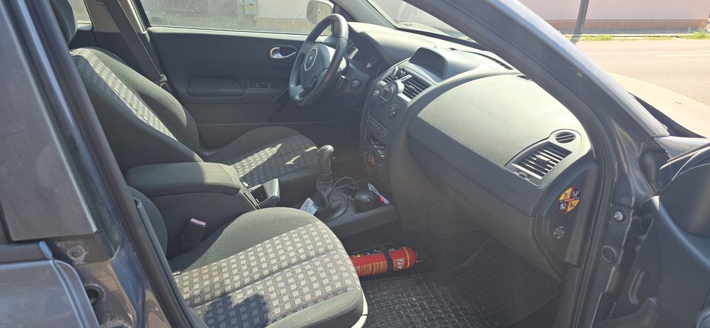 Renault Megane 2 hatchback