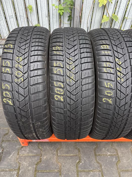 Anvelope Iarna 205/55/19 Pirelli SottoZero 3 205 55 19 R19