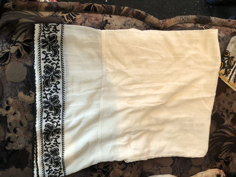 Costum popular autentic