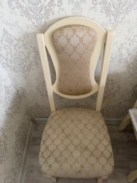 Продам стол со стульями