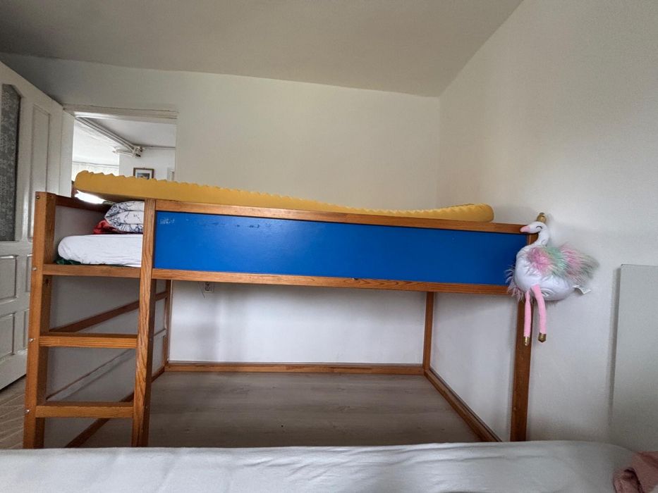 Pat reversibil  Kura  de la Ikea