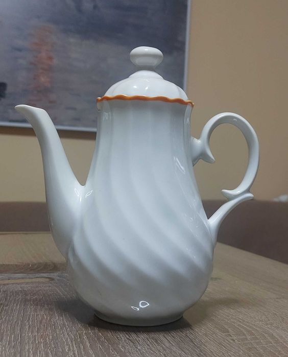 Порцеланови, керамични сервизи за кафе, ракия, декор