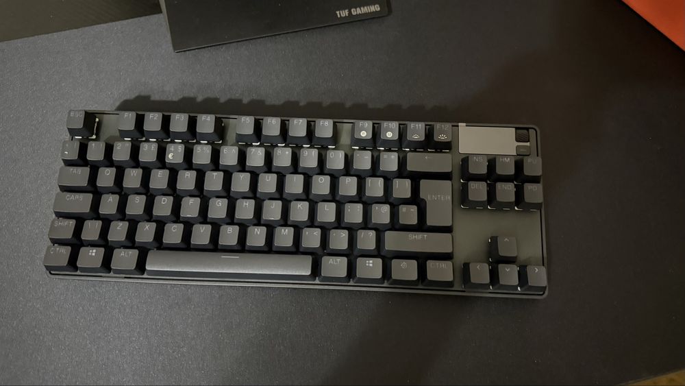 ЧИСТО НОВА Клавиатура Apex Pro Tkl Gen 3-Uk layout
