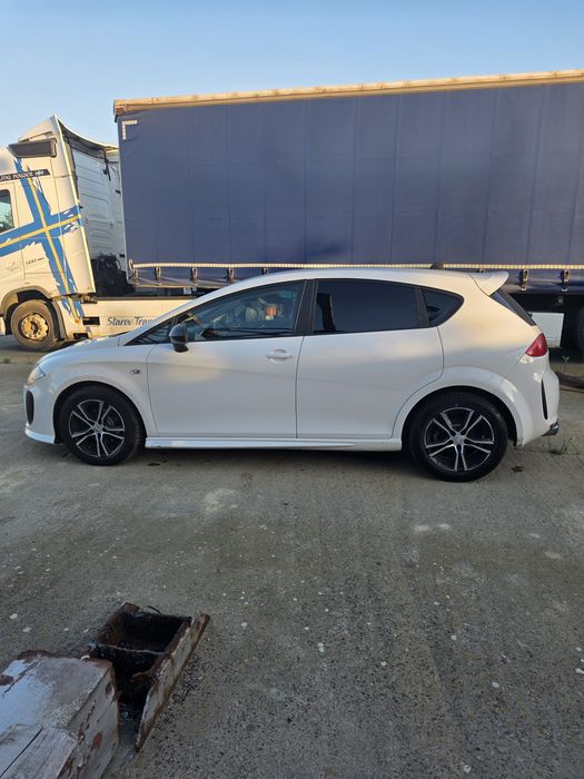 SEAT Leon 2011 — imagine 5