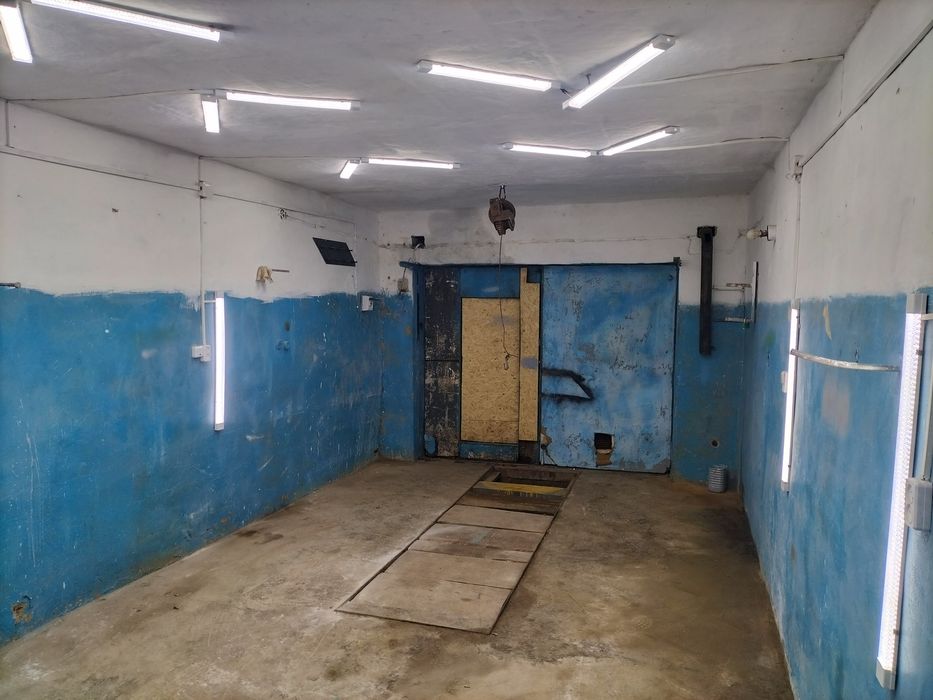 Продам длинный двухэтажный гараж