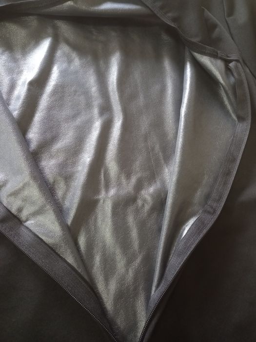Продам жиросжигающий костюм