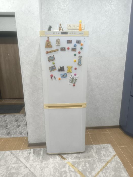 Продам холодильник